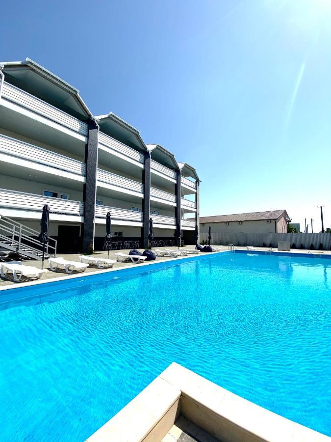 Lazurit Family Hotel Lasurne Exterior foto